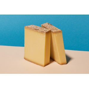 Schweizer Bergkse, Chllerhocker, wrzig-nussiger Rohmilchkse